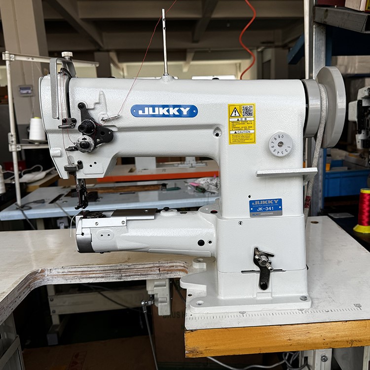 556ff04d-8a7e-4f22-bb8c-46a8334bb9b3 556ff04d-8a7e-4f22-bb8c-46a8334bb9b3