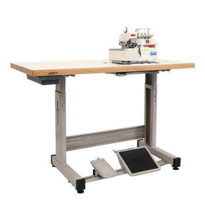 Промислова швейна машина зі столом